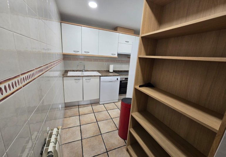 Alquiler a largo plazo - Apartamento / piso -
Alfaz del Pi - Albir