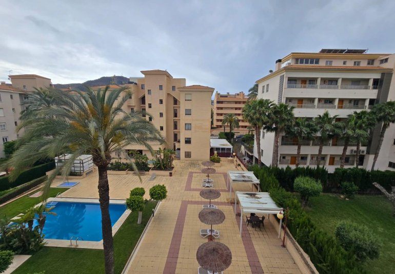 Alquiler a largo plazo - Apartamento / piso -
Alfaz del Pi - Albir
