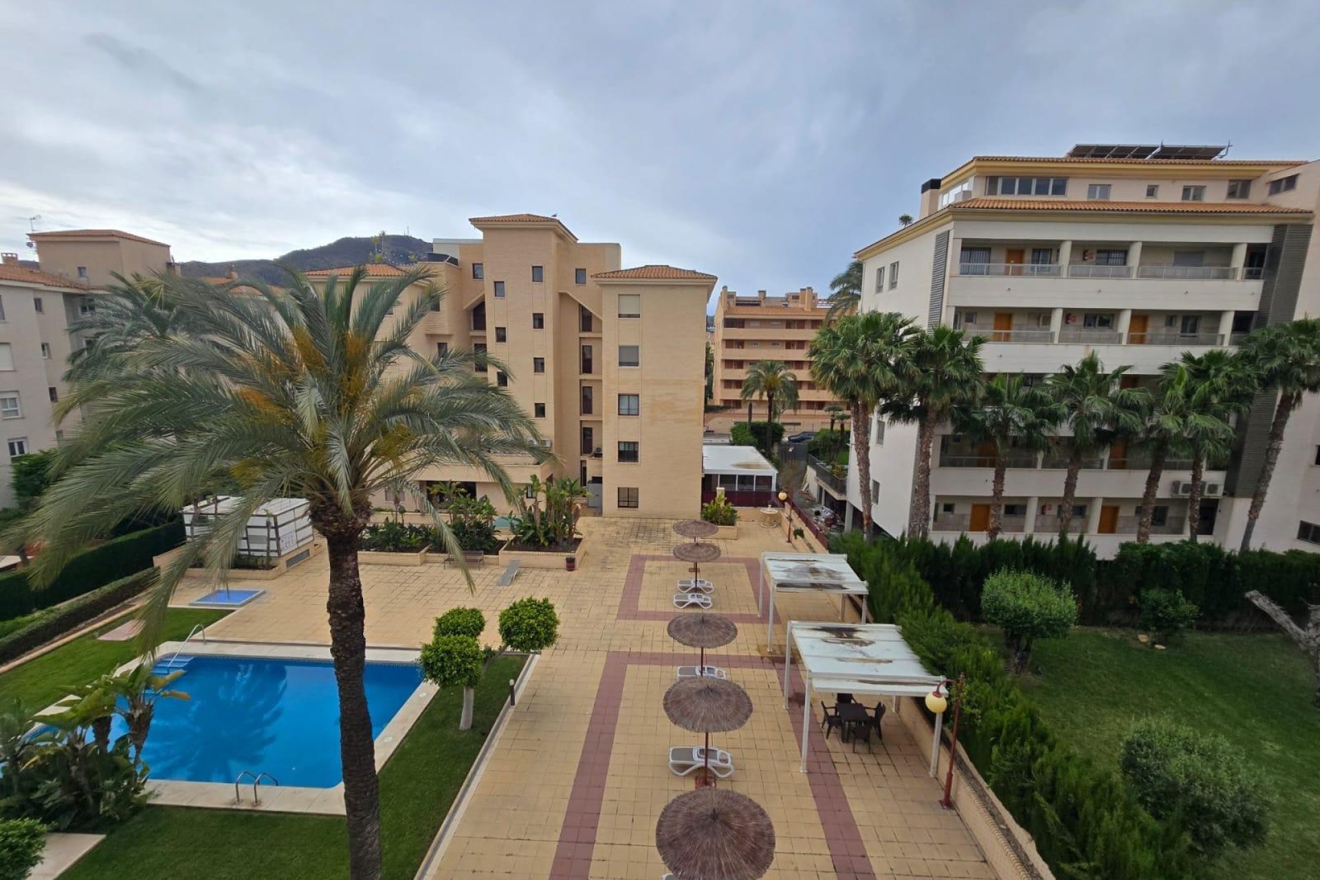 Alquiler a largo plazo - Apartamento / piso -
Alfaz del Pi - Albir