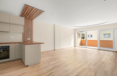 Apartment / flat - Resale - Calpe -
                Centro
