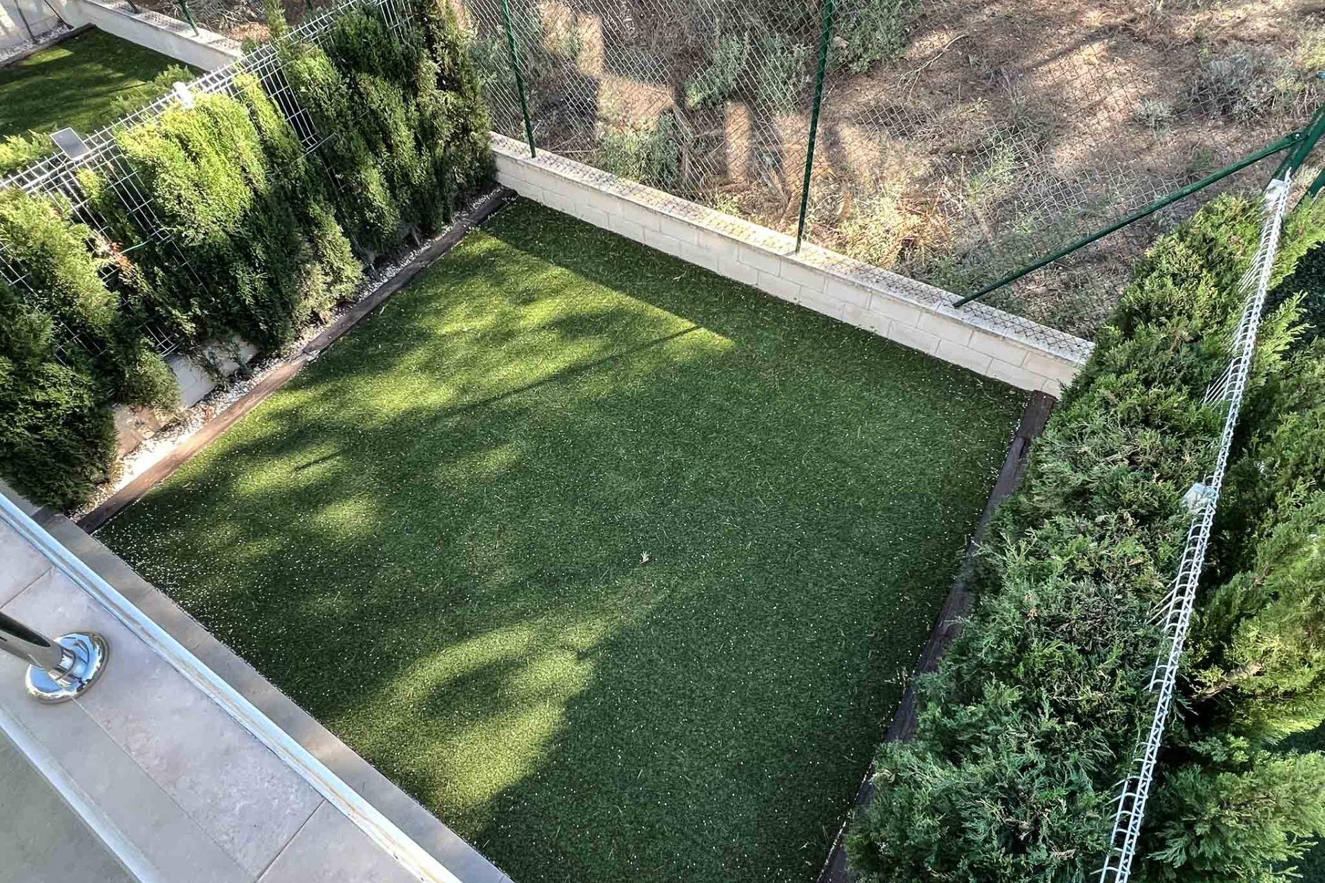 Herverkoop - Herenhuis -
Alfaz del Pi - Albir