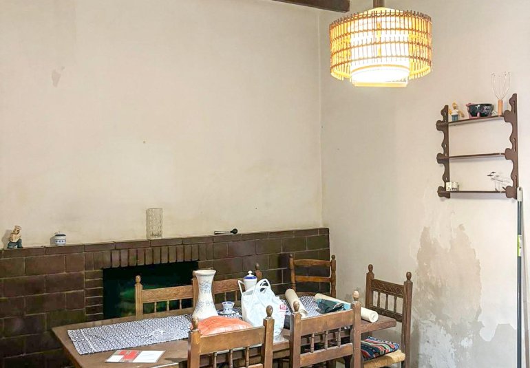 Herverkoop - Herenhuis -
l'Alfas del Pi - Pueblo