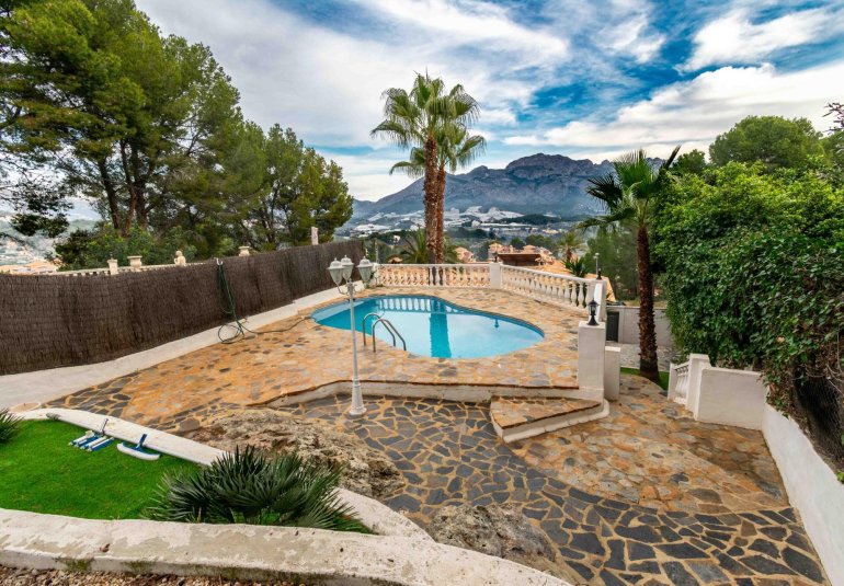 Herverkoop - Herenhuis -
La Nucía - La nucia