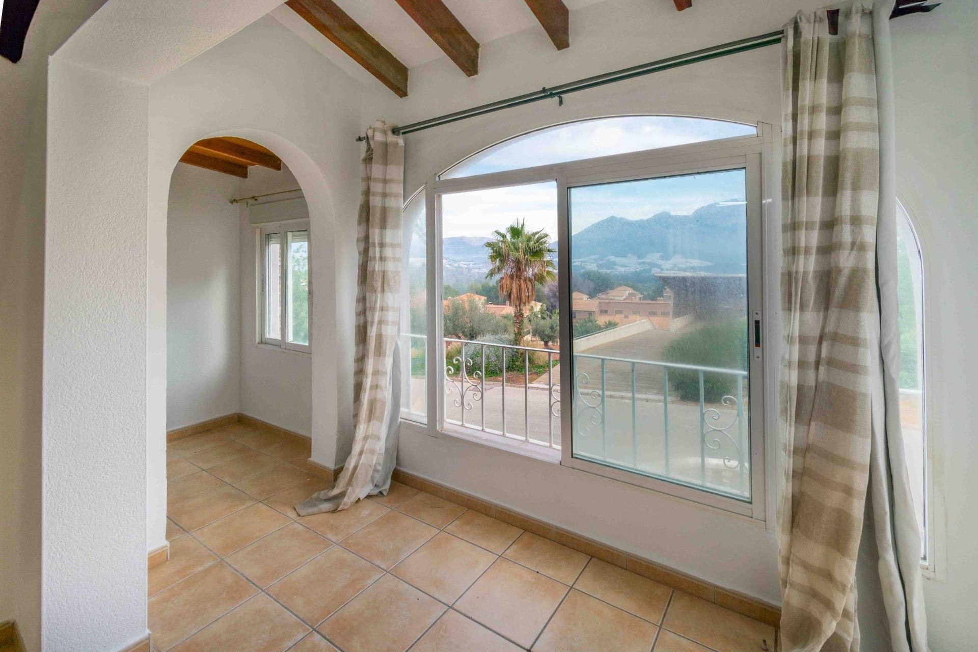 Herverkoop - Herenhuis -
La Nucía - La nucia