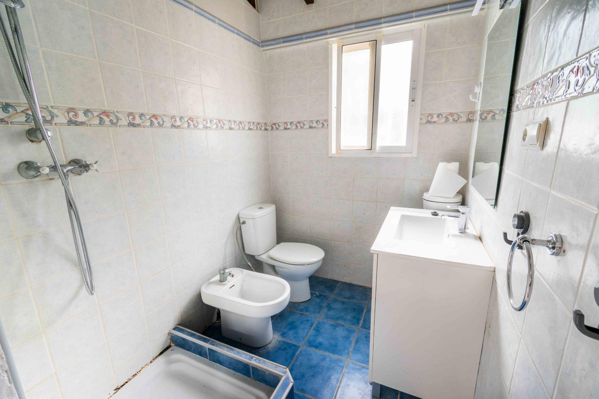 Herverkoop - Herenhuis -
La Nucía - La nucia