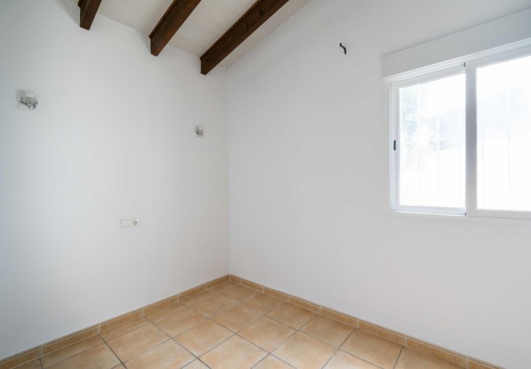 Herverkoop - Herenhuis -
La Nucía - La nucia