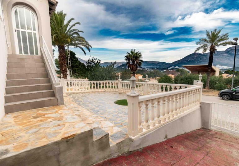 Herverkoop - Herenhuis -
La Nucía - La nucia