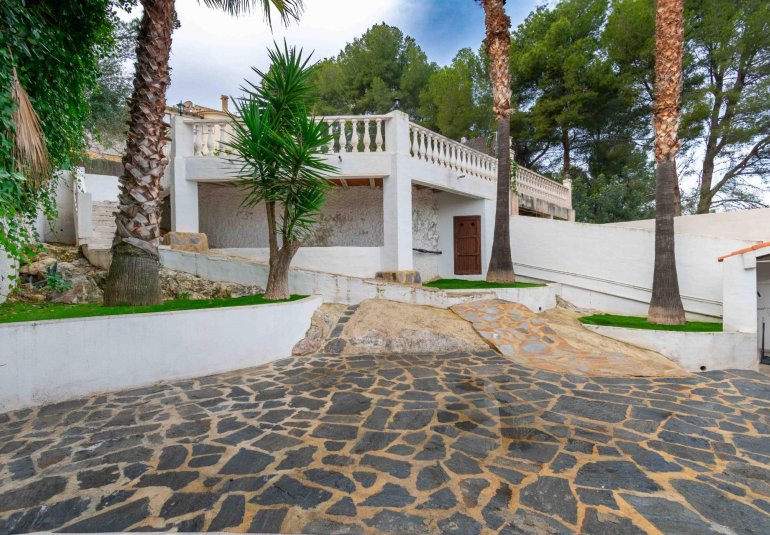 Herverkoop - Herenhuis -
La Nucía - La nucia