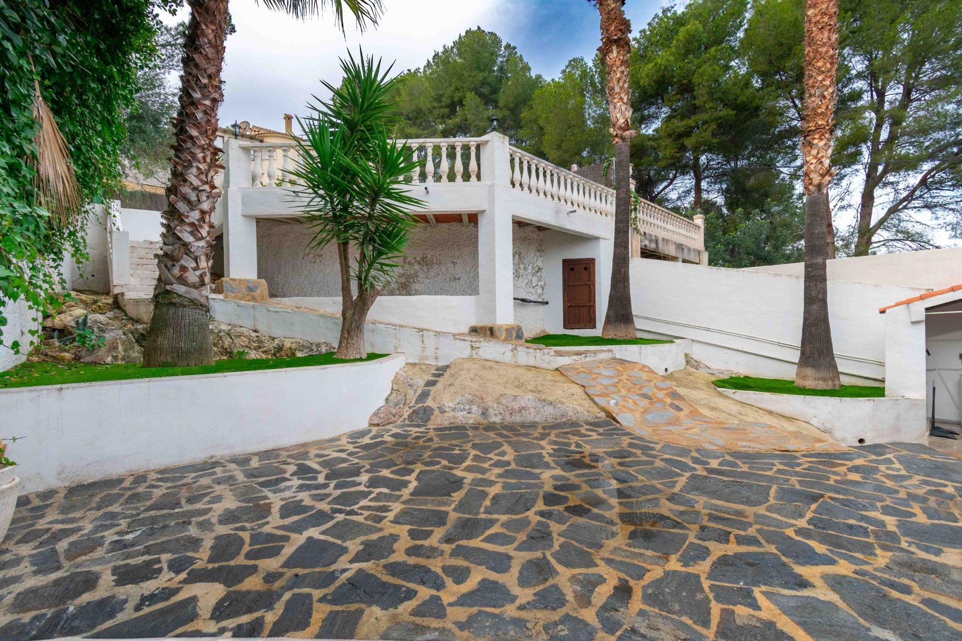 Herverkoop - Herenhuis -
La Nucía - La nucia