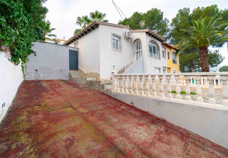 Herverkoop - Herenhuis -
La Nucía - La nucia