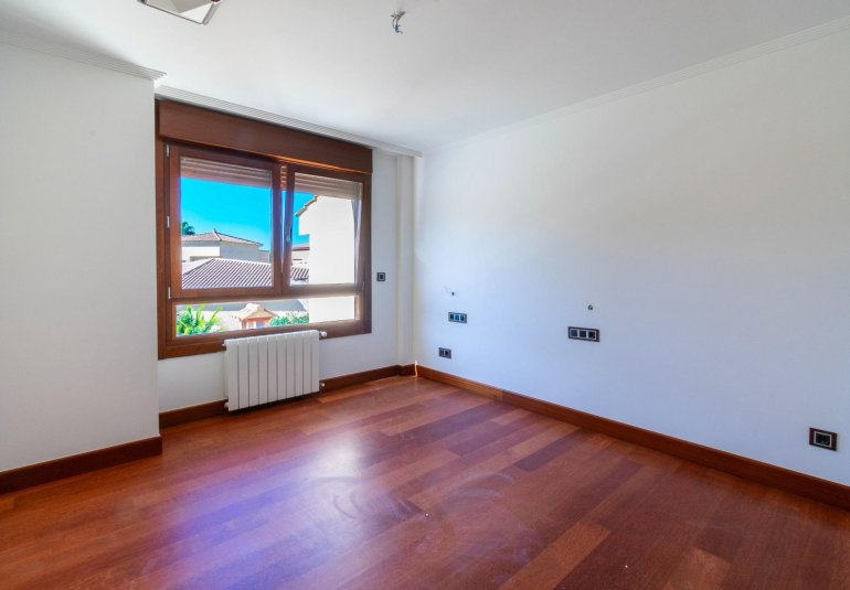 Herverkoop - Villa -
Alfaz del Pi - Albir