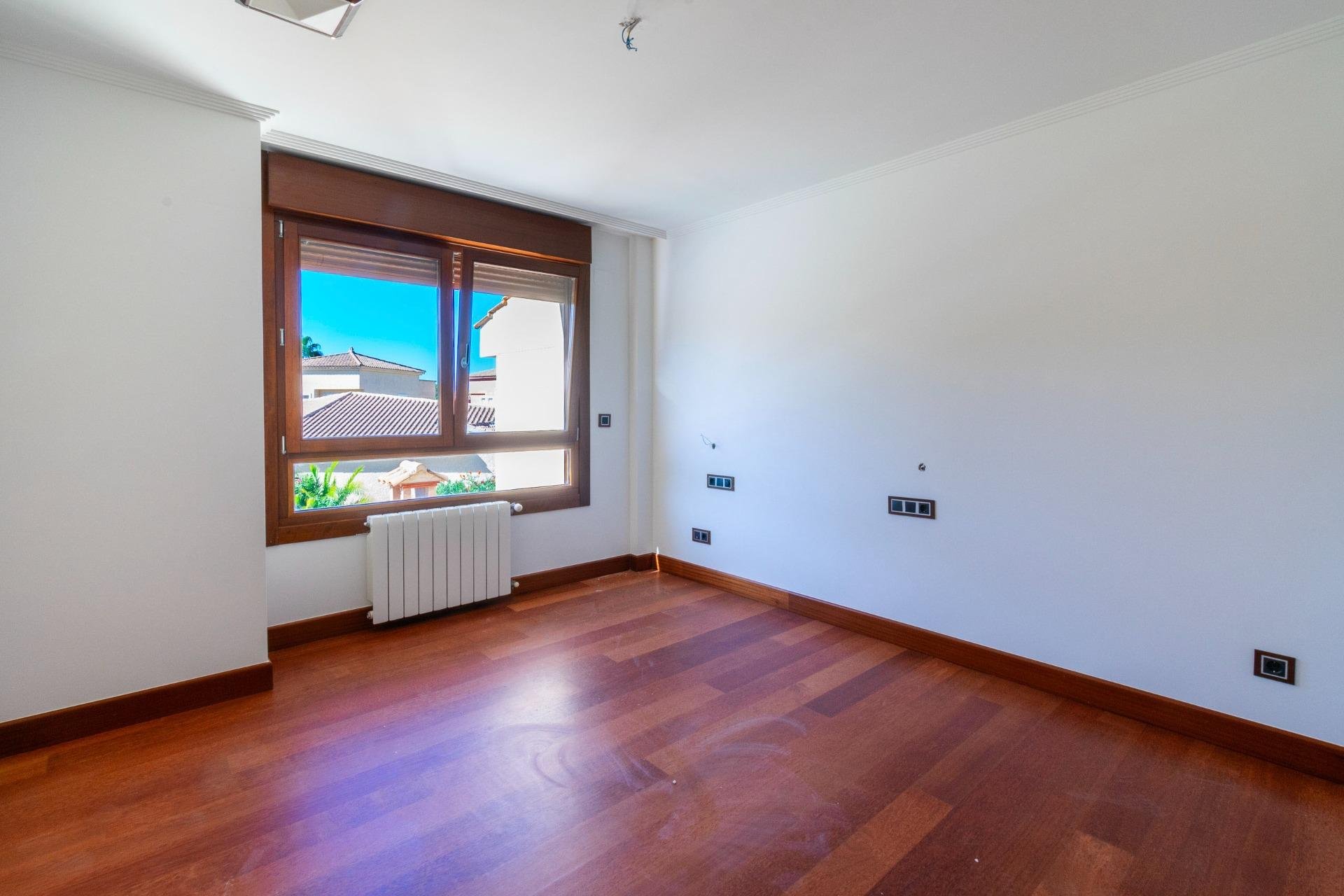 Herverkoop - Villa -
Alfaz del Pi - Albir