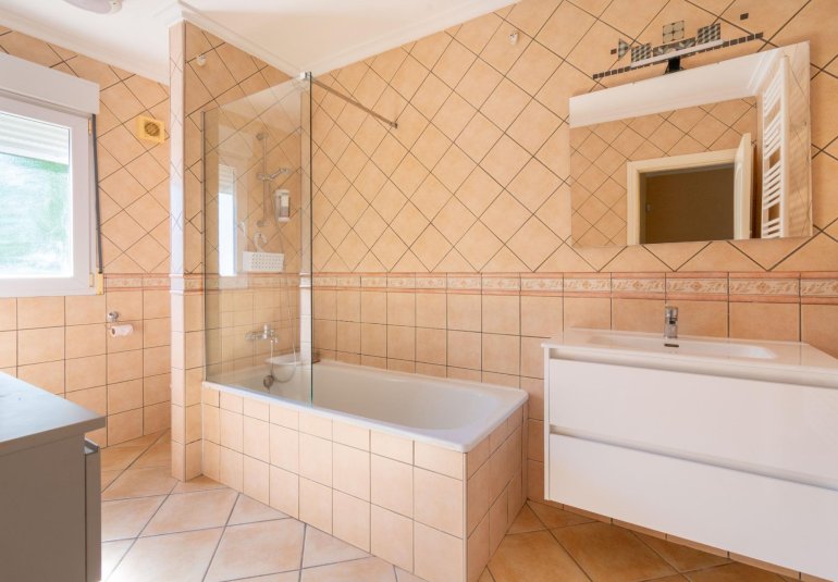 Herverkoop - Villa -
Alfaz del Pi - Albir