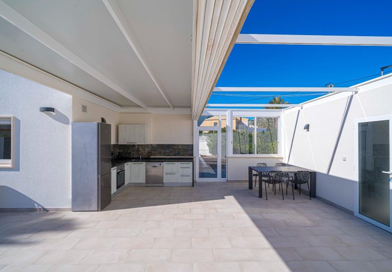 Herverkoop - Villa -
Alfaz del Pi - Albir