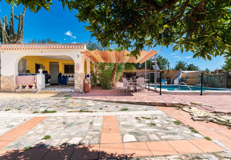 Herverkoop - Villa -
Alfaz del Pi - Albir