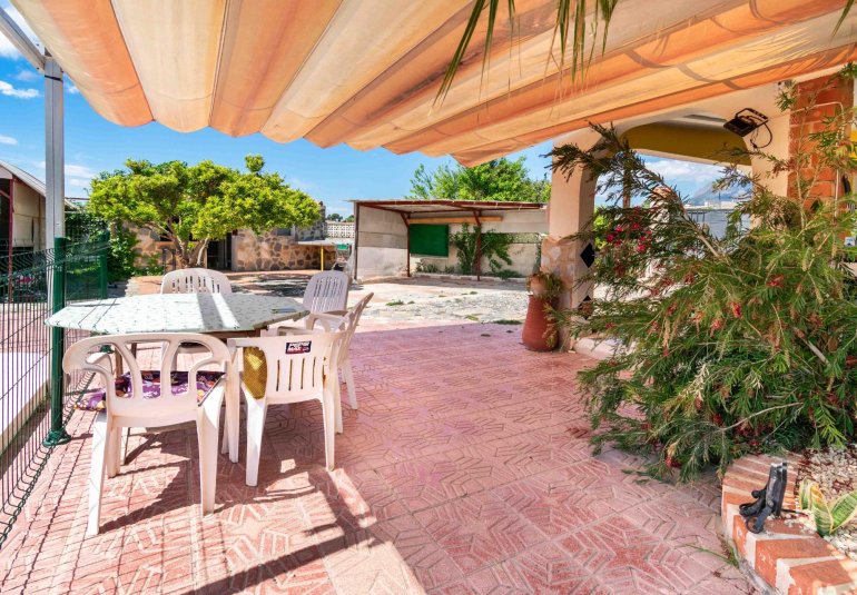 Herverkoop - Villa -
Alfaz del Pi - Albir