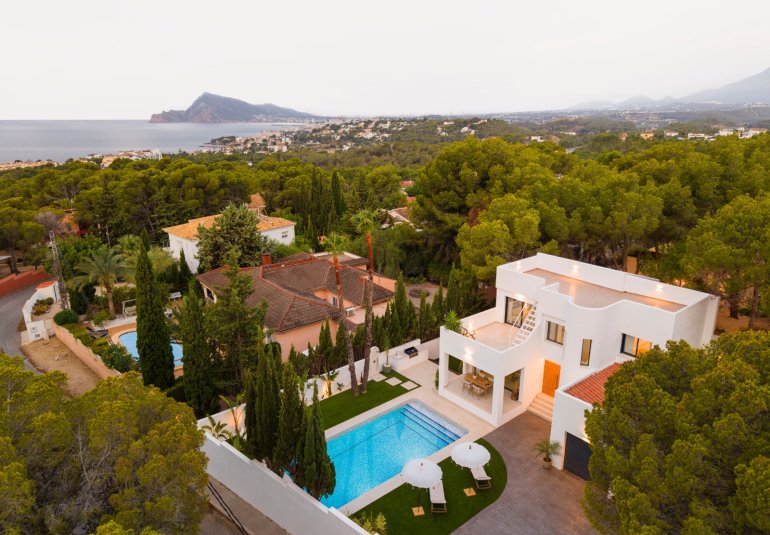 Herverkoop - Villa -
Altea - Urbanizaciones