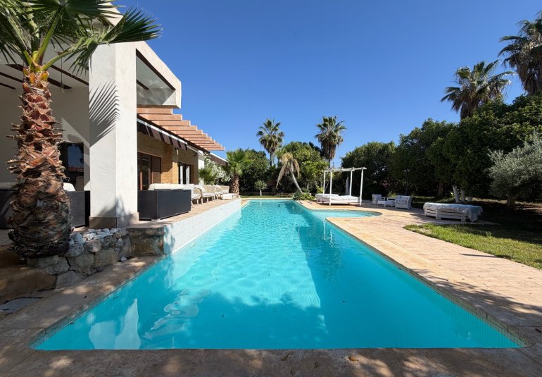 Herverkoop - Villa -
Elche - Carrús Oeste