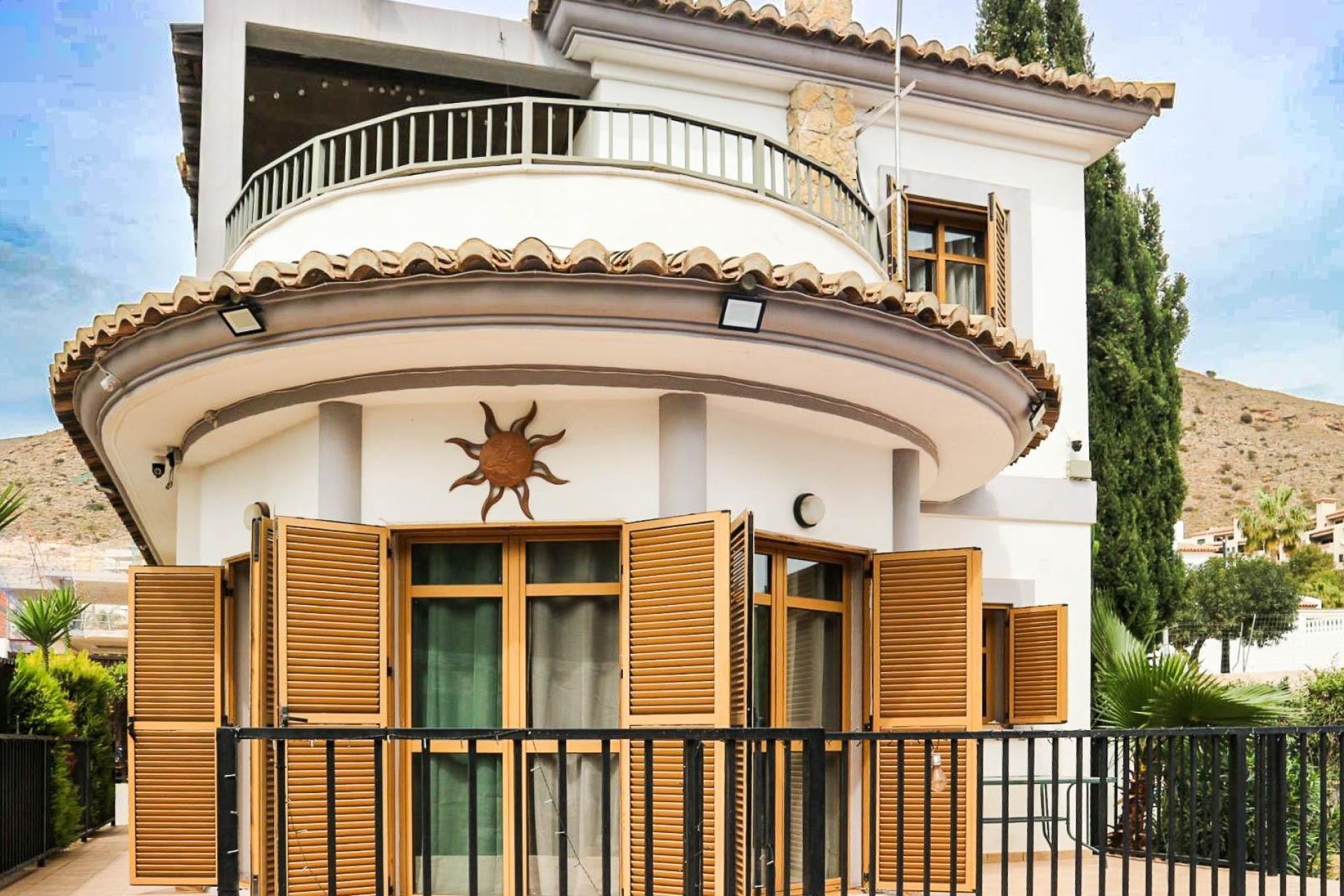 Herverkoop - Villa -
Finestrat