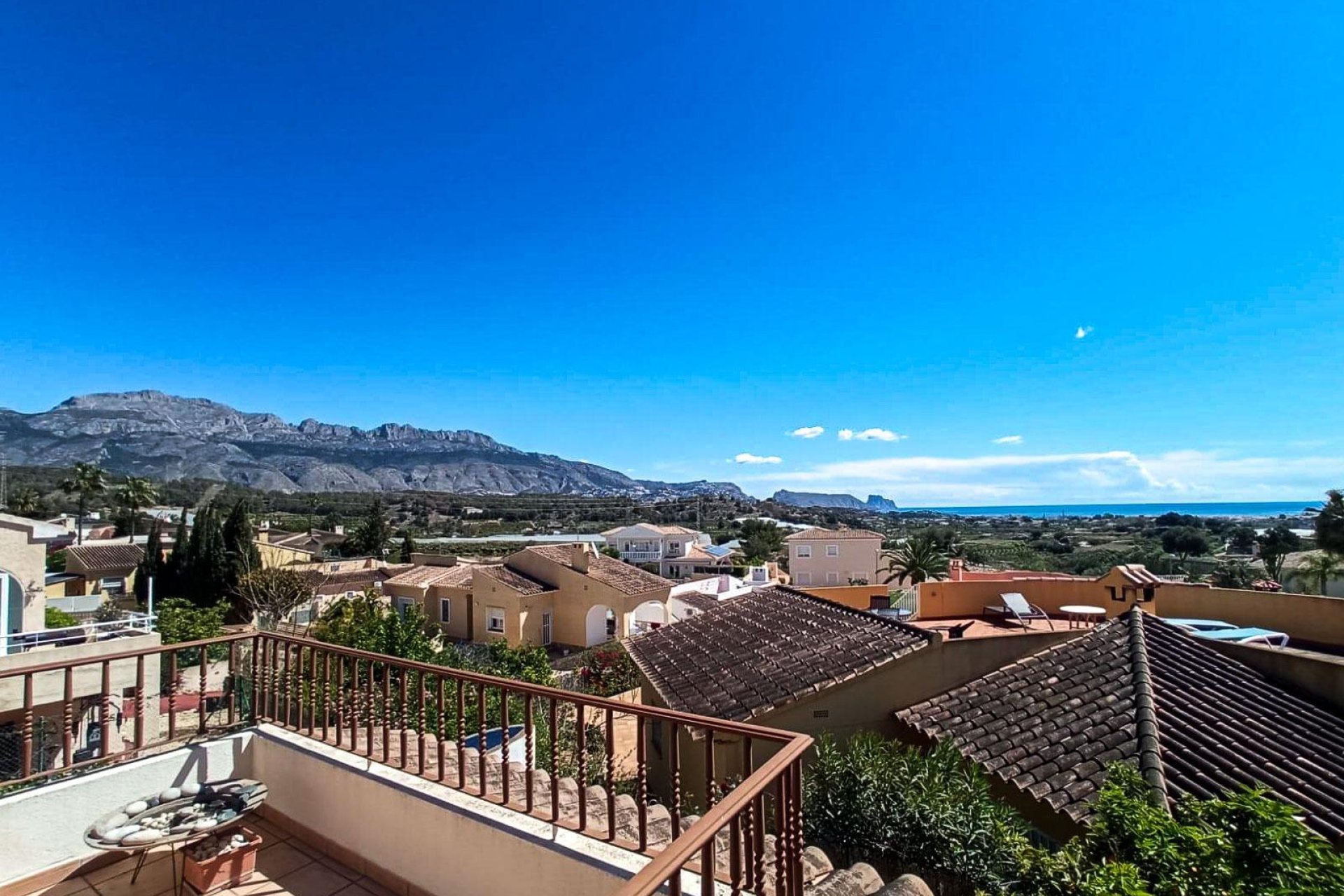 Herverkoop - Villa -
La Nucía - La nucia