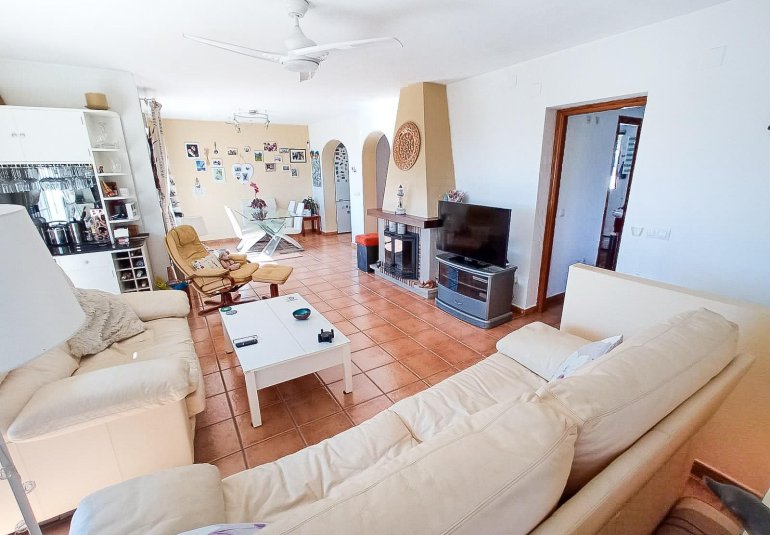 Herverkoop - Villa -
La Nucía - La nucia