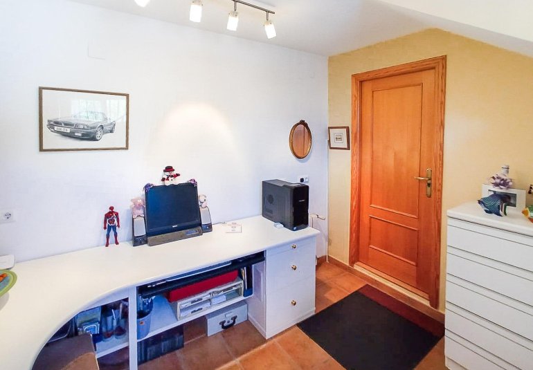 Herverkoop - Villa -
La Nucía - La nucia