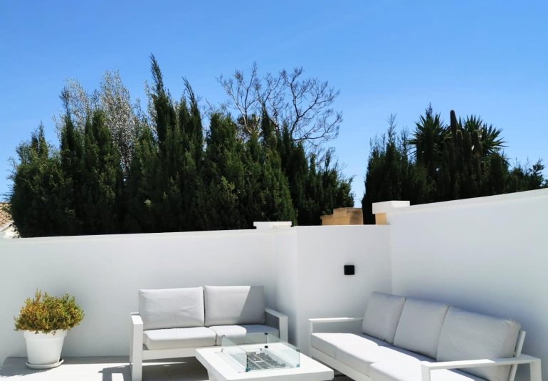 Herverkoop - Villa -
La Nucía - La nucia