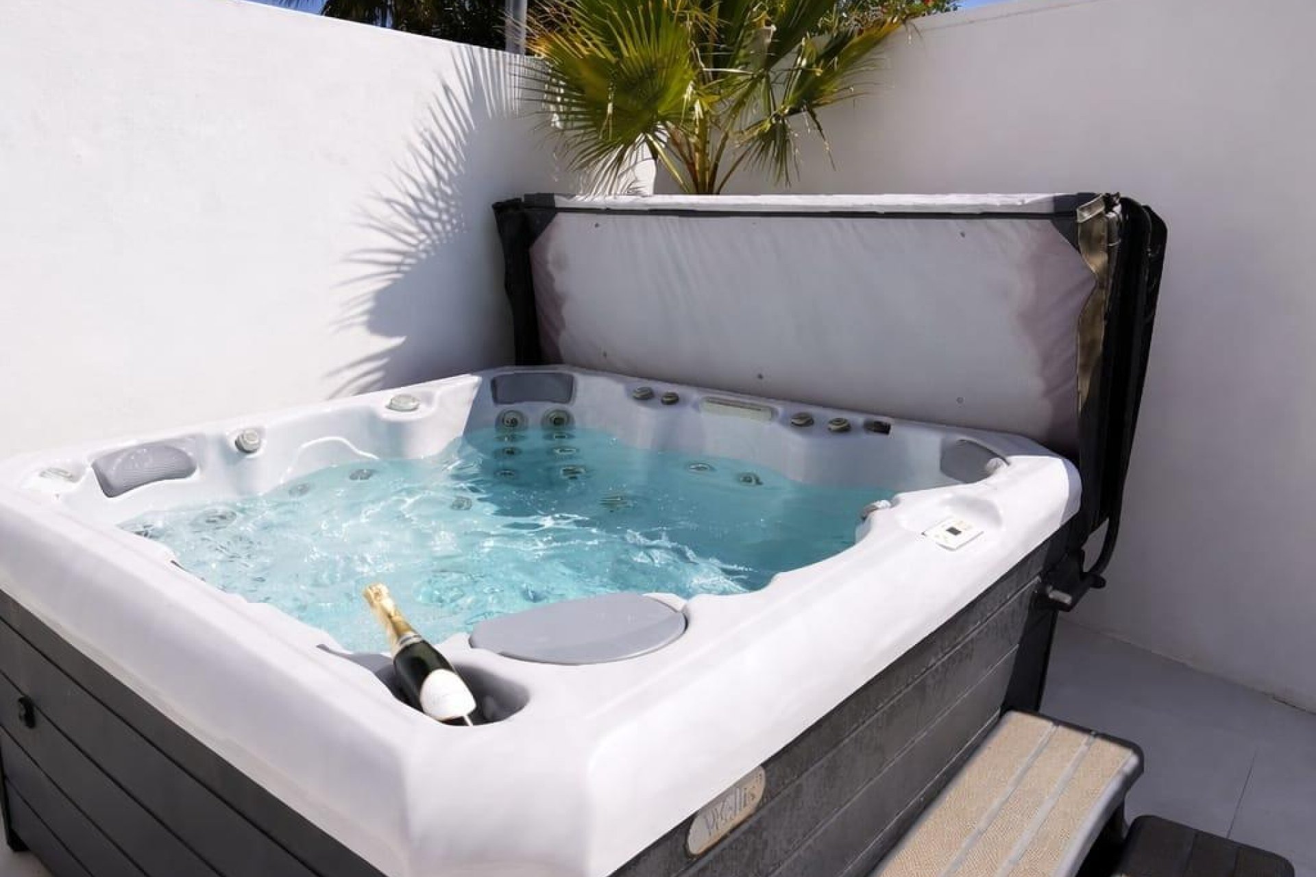 Herverkoop - Villa -
La Nucía - La nucia