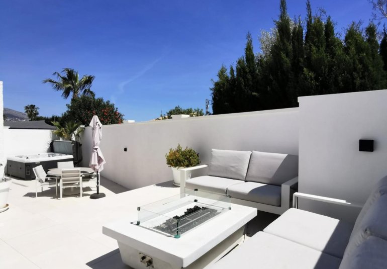 Herverkoop - Villa -
La Nucía - La nucia