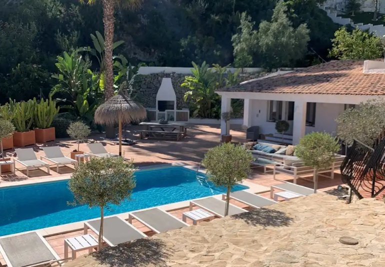 Herverkoop - Villa -
Moraira - Benimeit