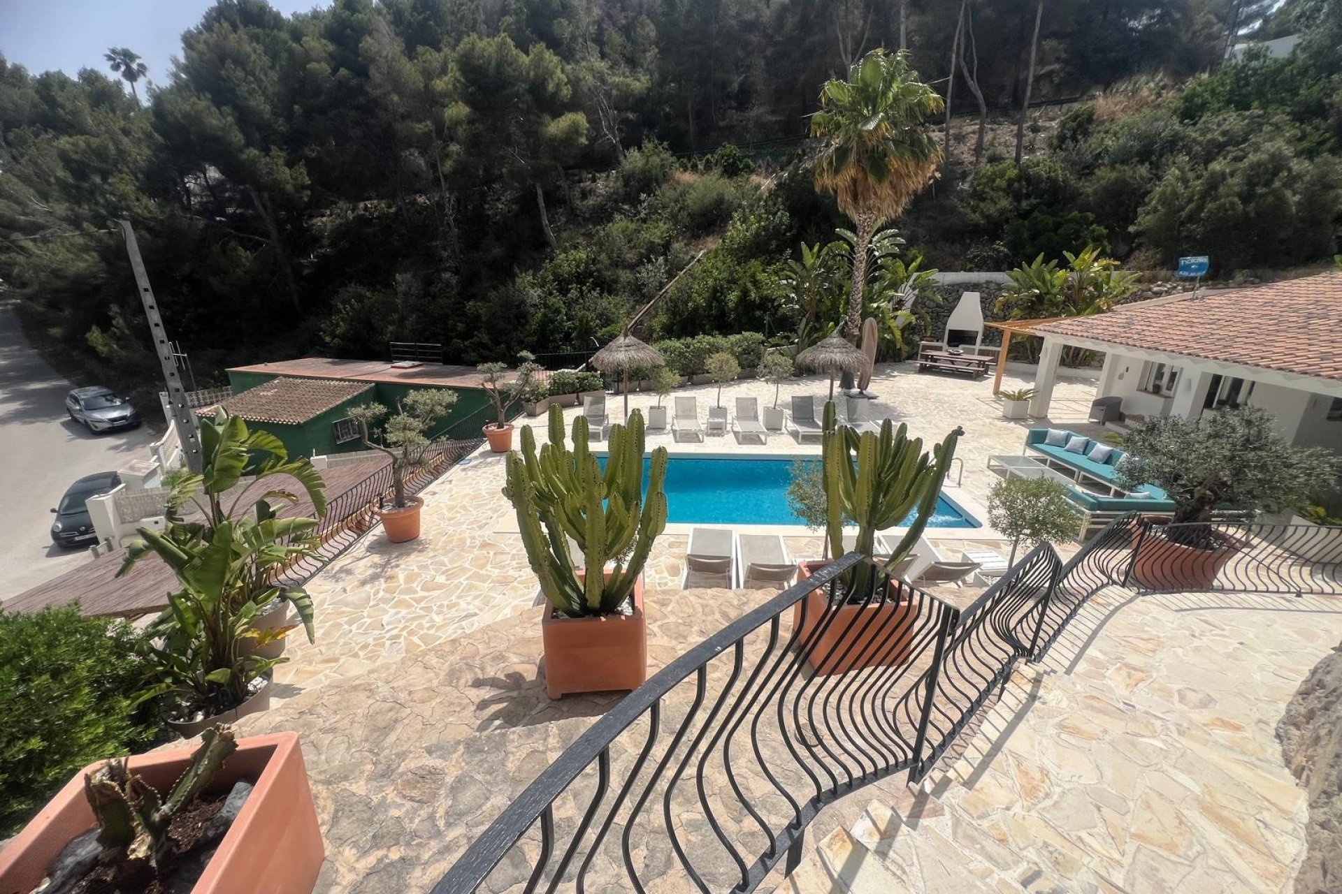Herverkoop - Villa -
Moraira - Benimeit