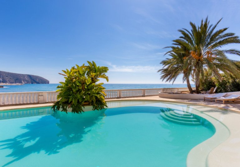 Herverkoop - Villa -
Moraira - La Sabatera