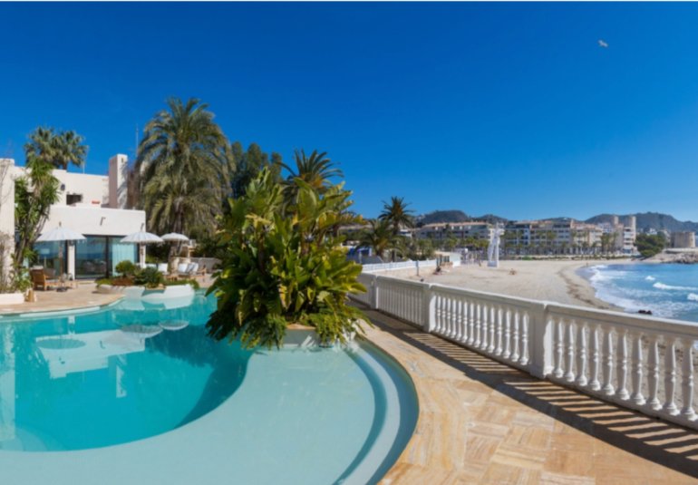 Herverkoop - Villa -
Moraira - La Sabatera