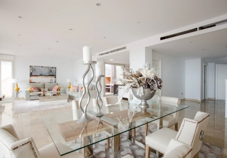 Herverkoop - Villa -
Moraira