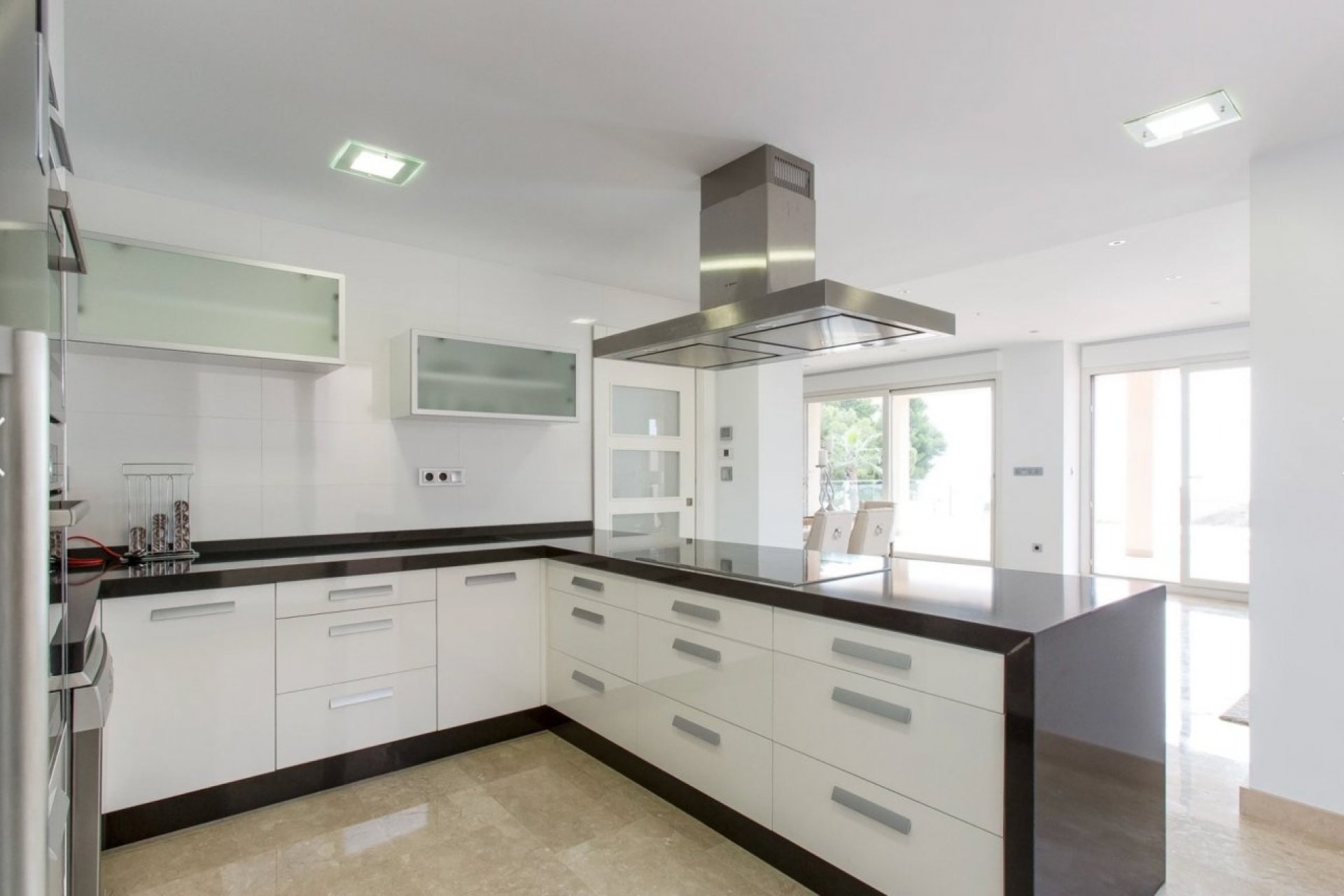 Herverkoop - Villa -
Moraira