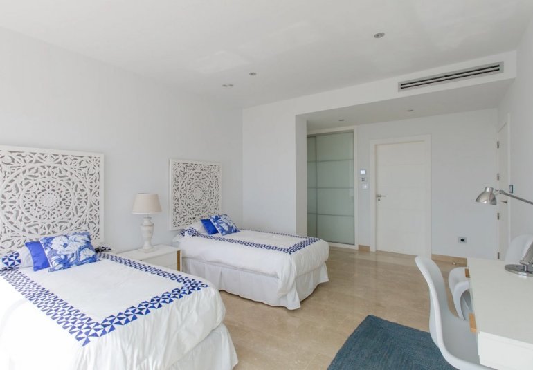 Herverkoop - Villa -
Moraira
