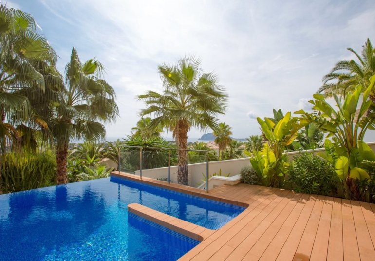 Herverkoop - Villa -
Moraira