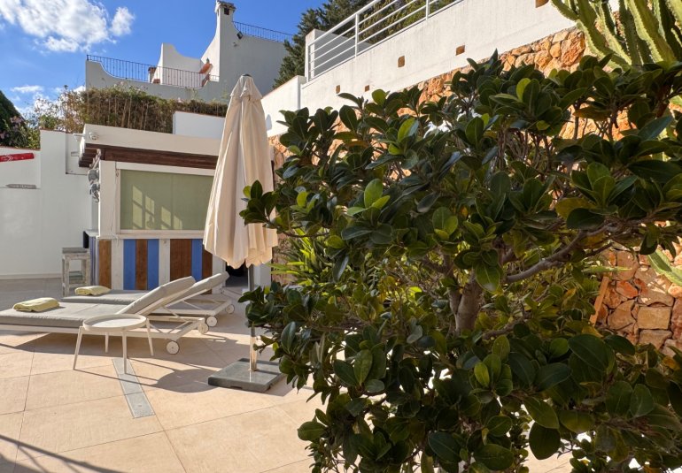 Herverkoop - Villa -
Moraira