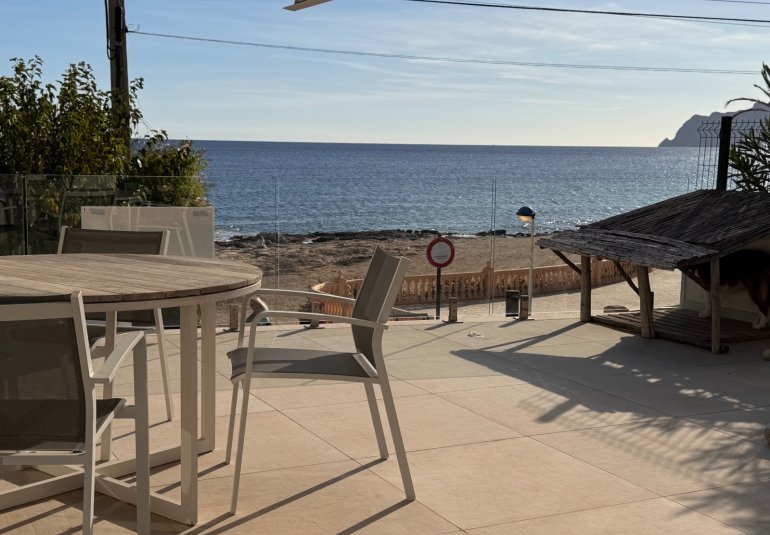 Herverkoop - Villa -
Moraira