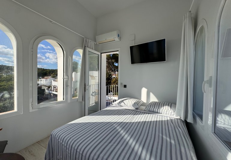 Herverkoop - Villa -
Moraira