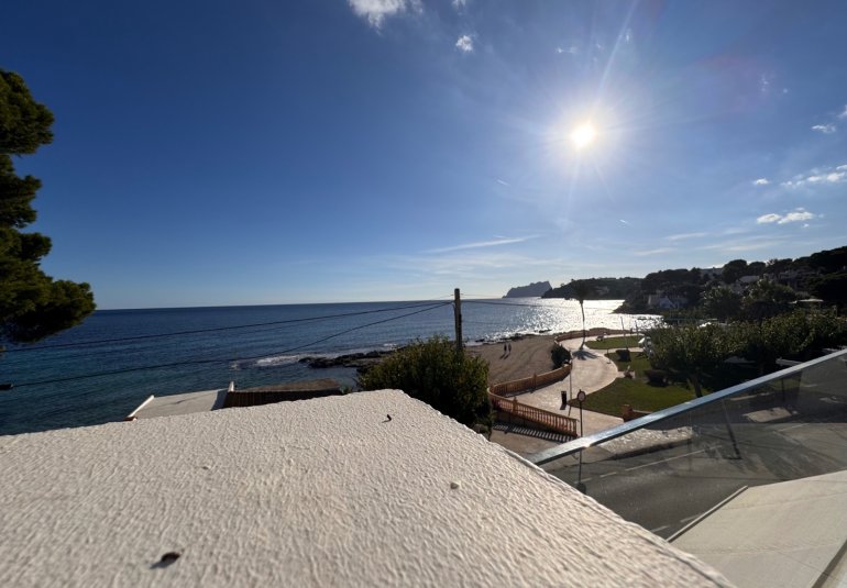 Herverkoop - Villa -
Moraira