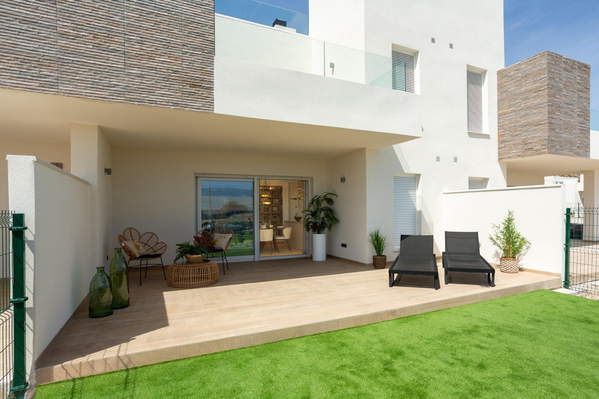 Neue Gebäude - Bungalow -
La Finca Golf