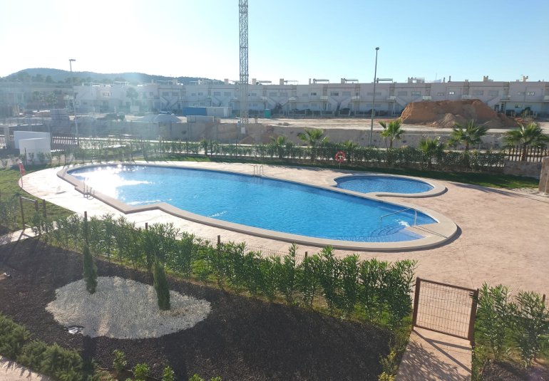Neue Gebäude - Bungalow -
Orihuela Costa