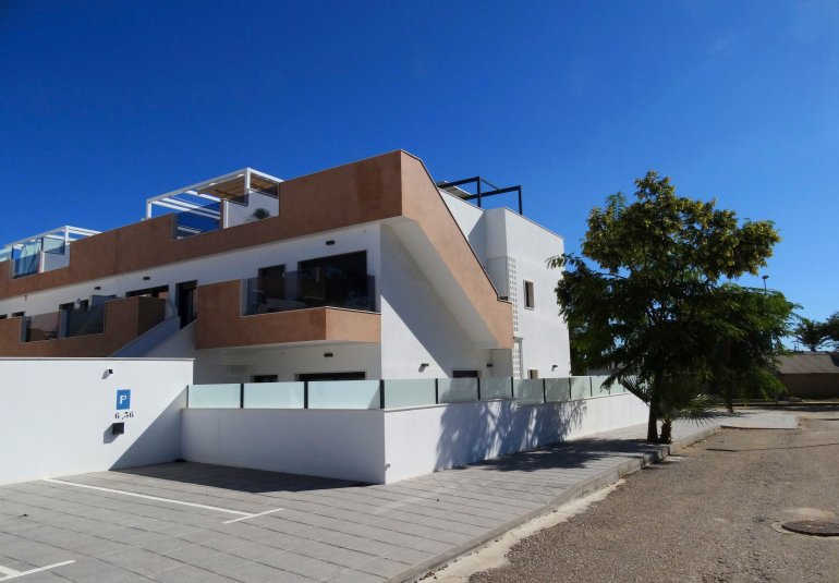 Neue Gebäude - Bungalow -
Pilar de la Horadada