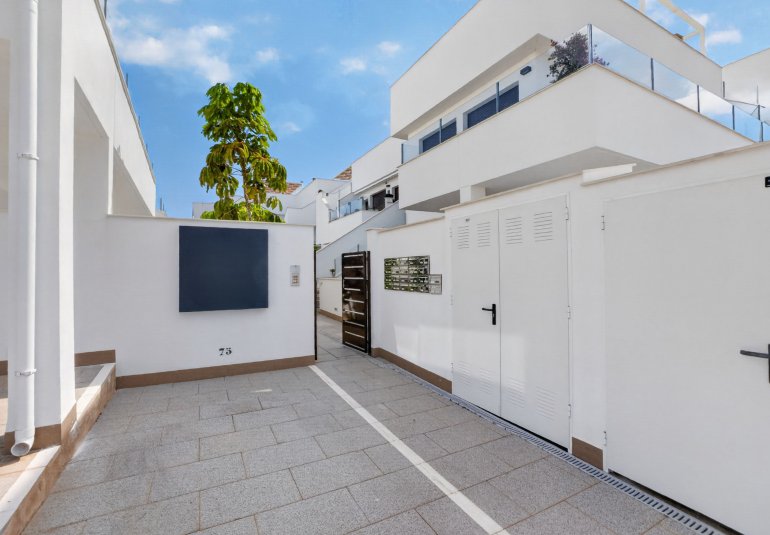 Neue Gebäude - Bungalow -
Pilar de la Horadada