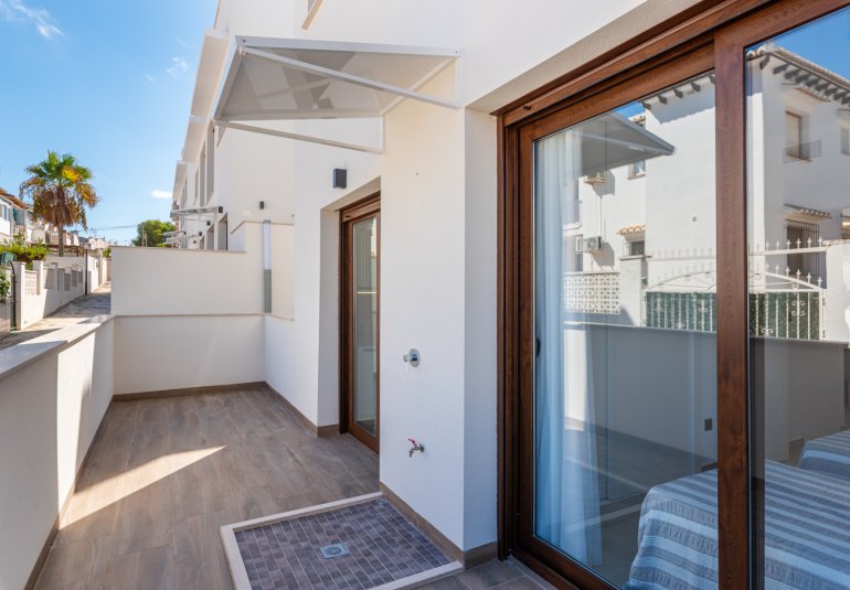 Neue Gebäude - Bungalow -
Torrevieja