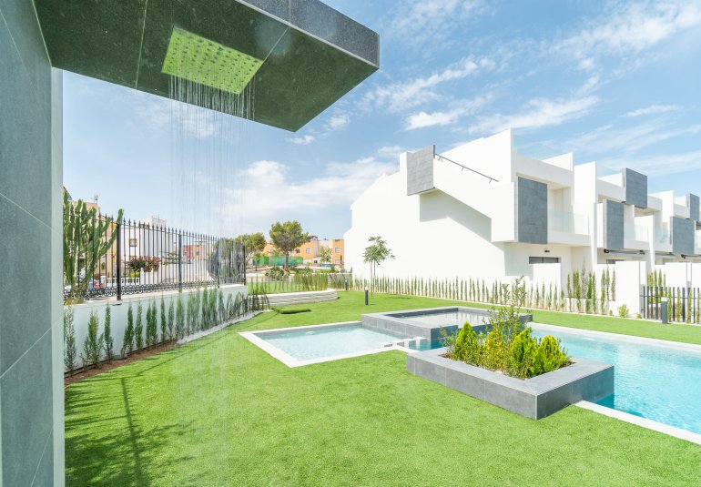 Neue Gebäude - Bungalow -
Torrevieja