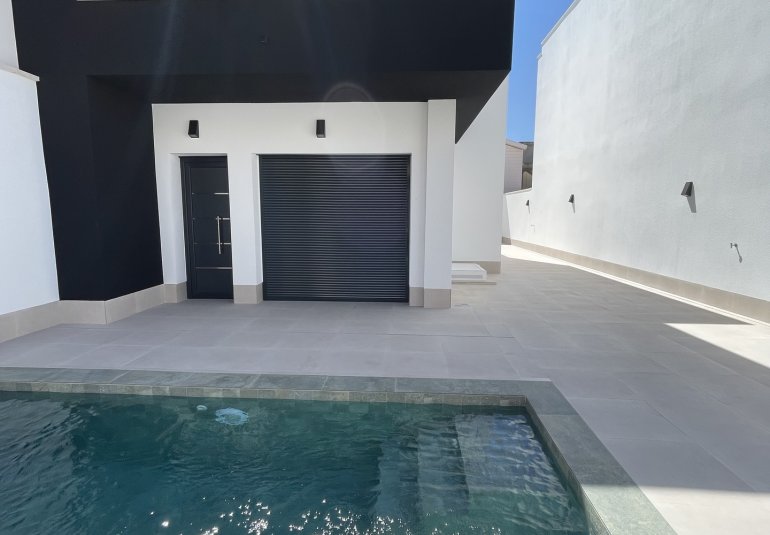 Neue Gebäude - detached -
Heredades