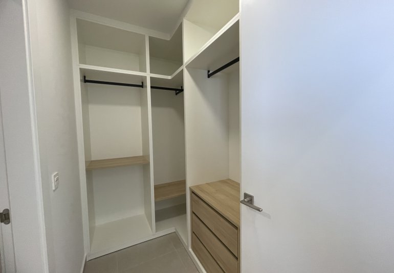 Neue Gebäude - detached -
Heredades