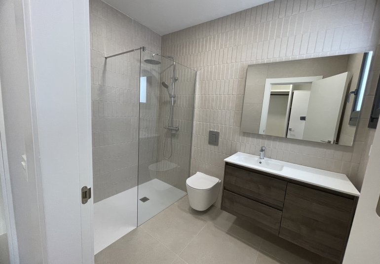 Neue Gebäude - detached -
Heredades